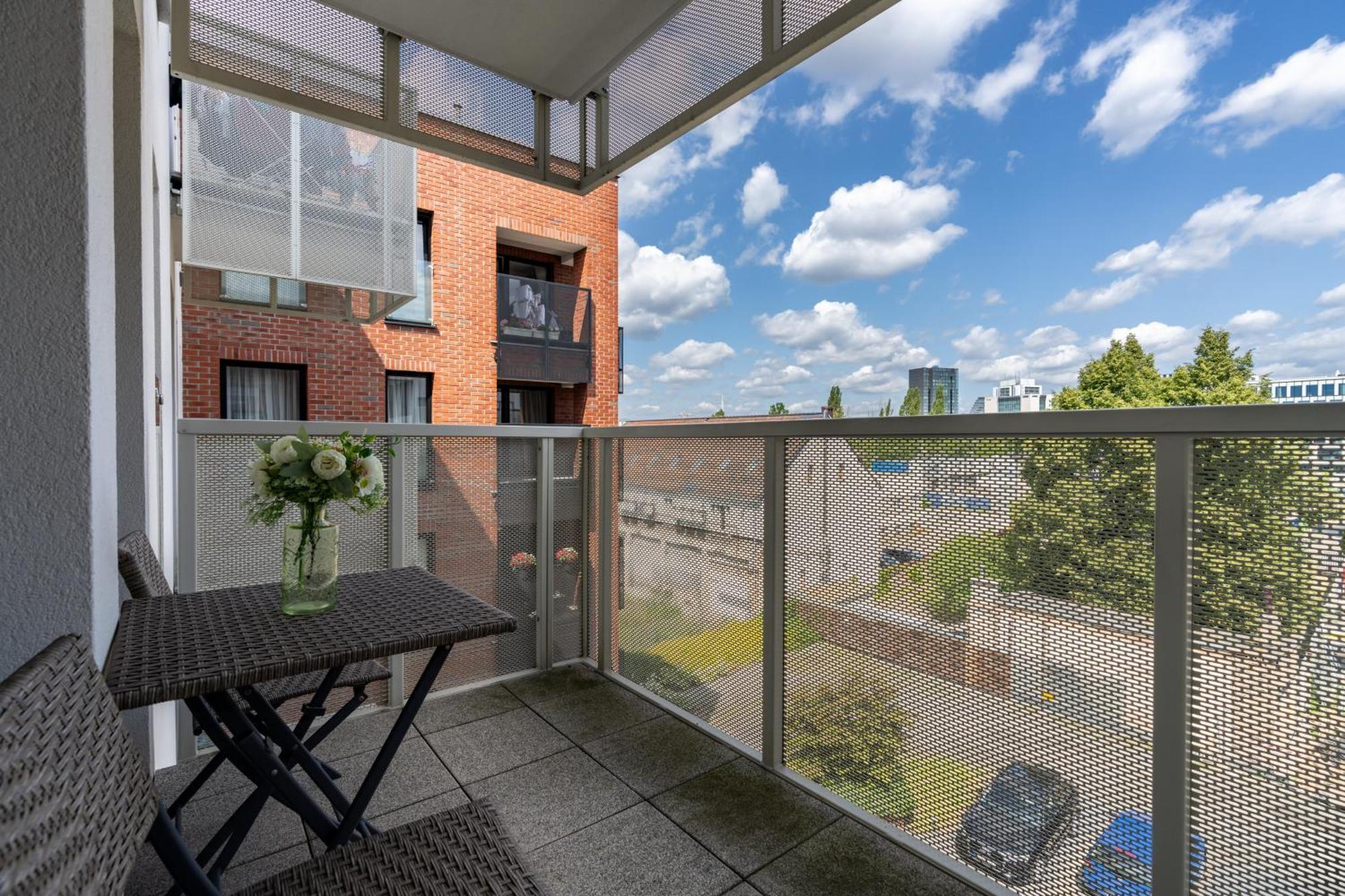 Apartments Poznan Niedzialkowskiego By Noclegi Renters Luaran gambar