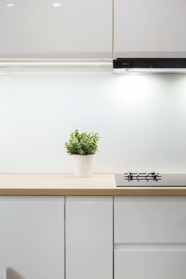 Apartments Poznan Niedzialkowskiego By Noclegi Renters Luaran gambar