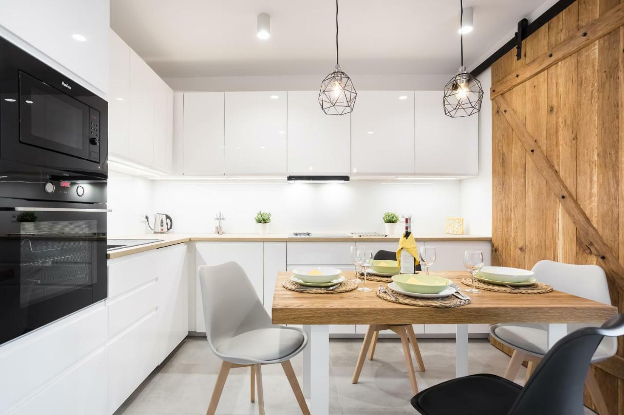 Apartments Poznan Niedzialkowskiego By Noclegi Renters Luaran gambar