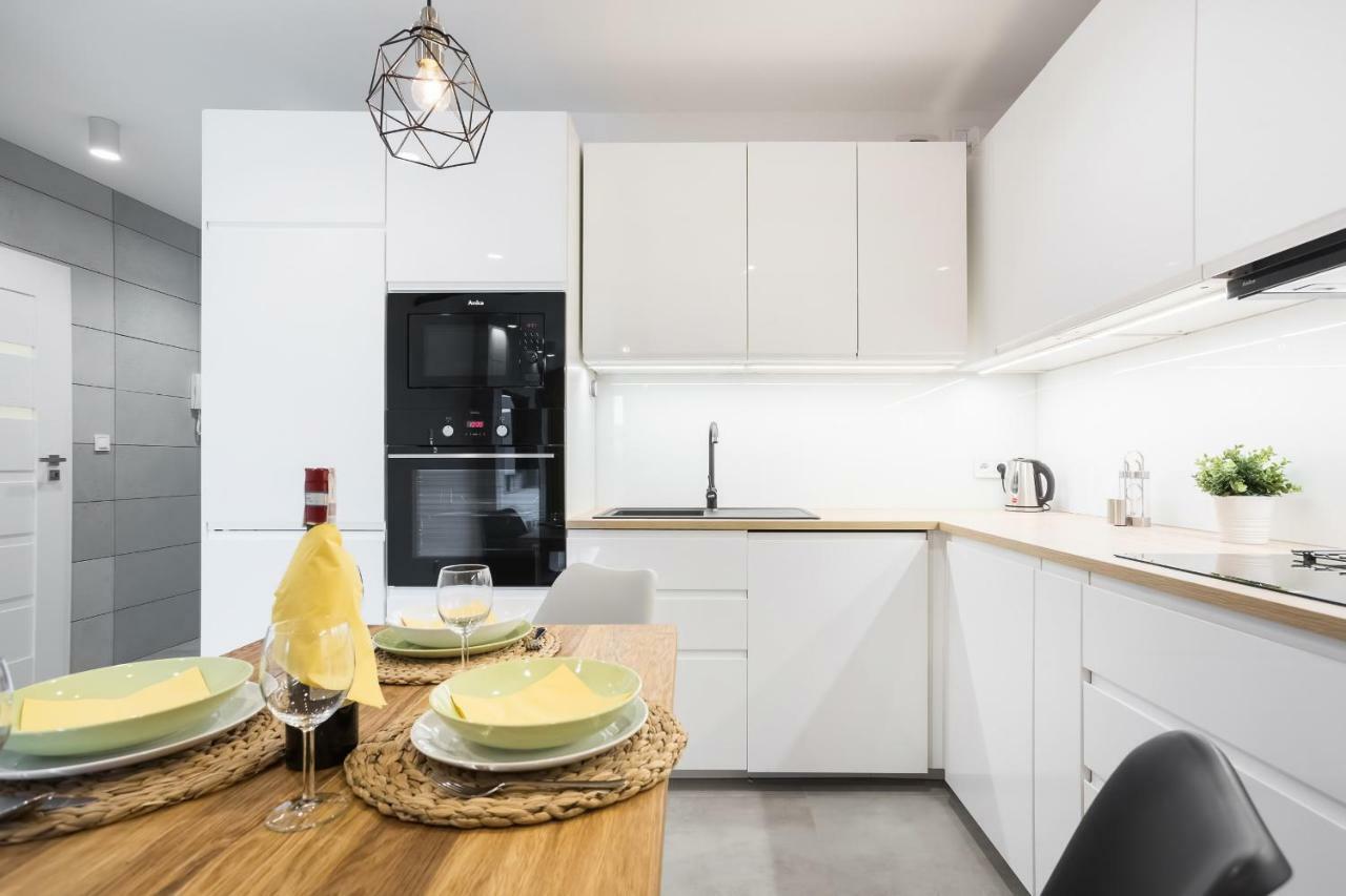 Apartments Poznan Niedzialkowskiego By Noclegi Renters Luaran gambar