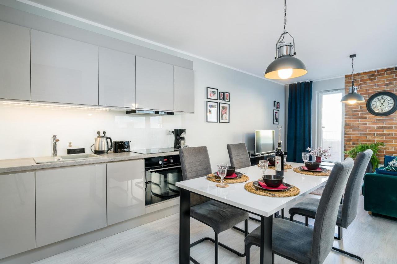 Apartments Poznan Niedzialkowskiego By Noclegi Renters Luaran gambar